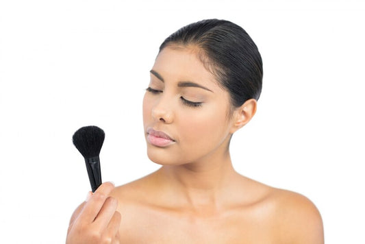 What is a Kabuki Brush and How to Use it?