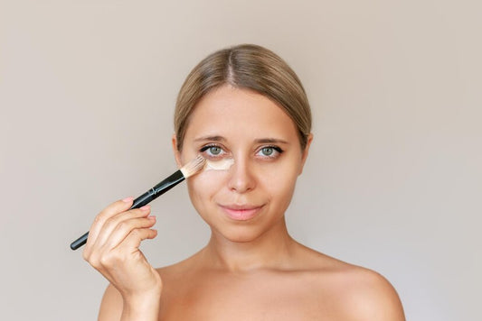 How to Use an Eye Contour Brush to Create a Different Eye Makeup Look for Every Occasion?