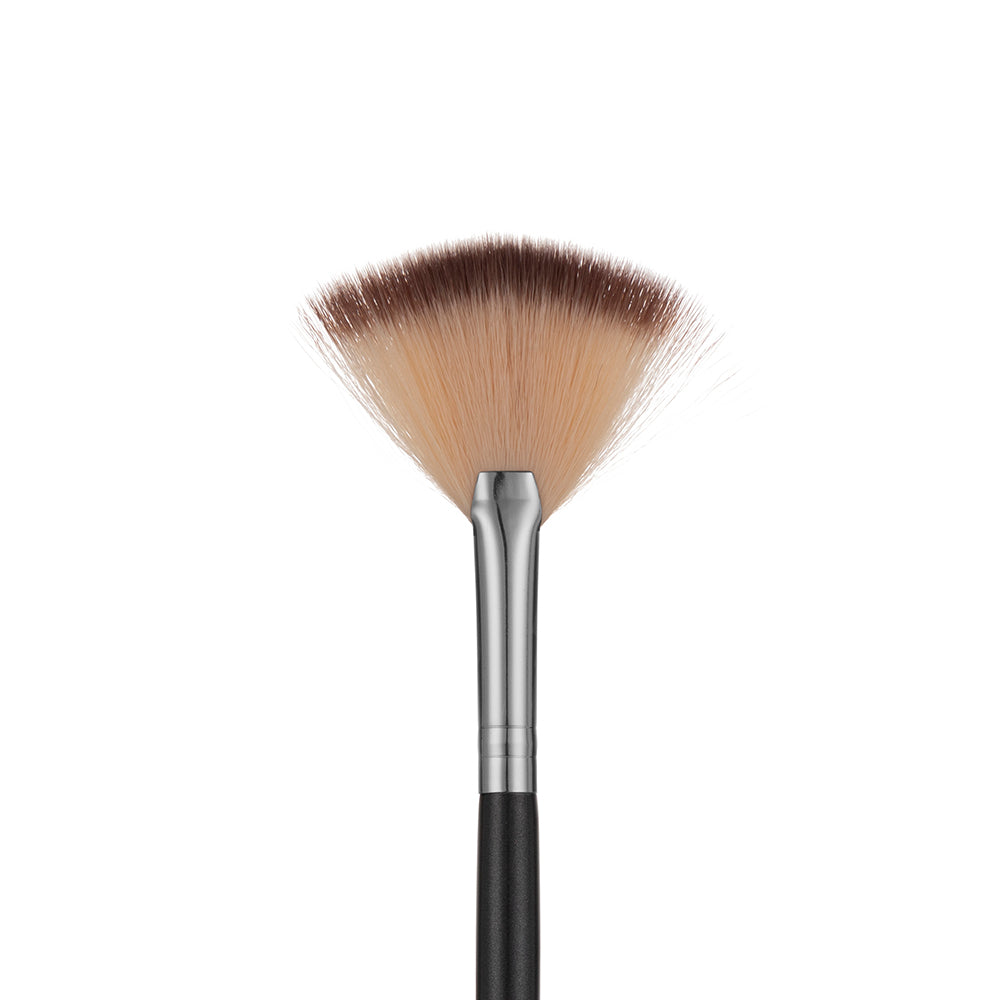 Fan Highlighter Brush - London Prime